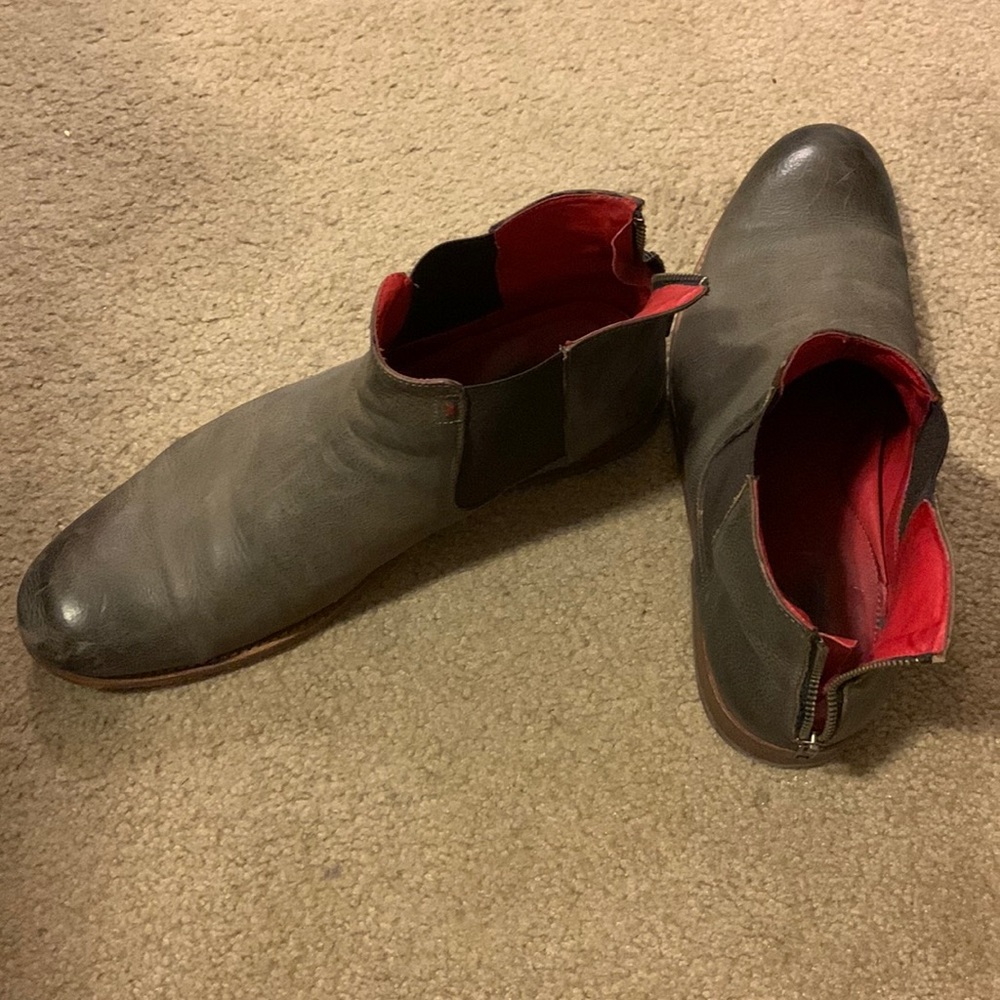 Freebird genuine leather Chelsea boots.